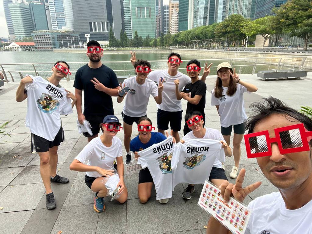 blockchain's tweet photo. We couldn't think of a better start to @token2049 #Singapore 😍 

☕ ☕ and a 🏃 run around Marina Bay Sands with @nounsdao 

Let's go 💃 https://t.co/S6ojoExgHY