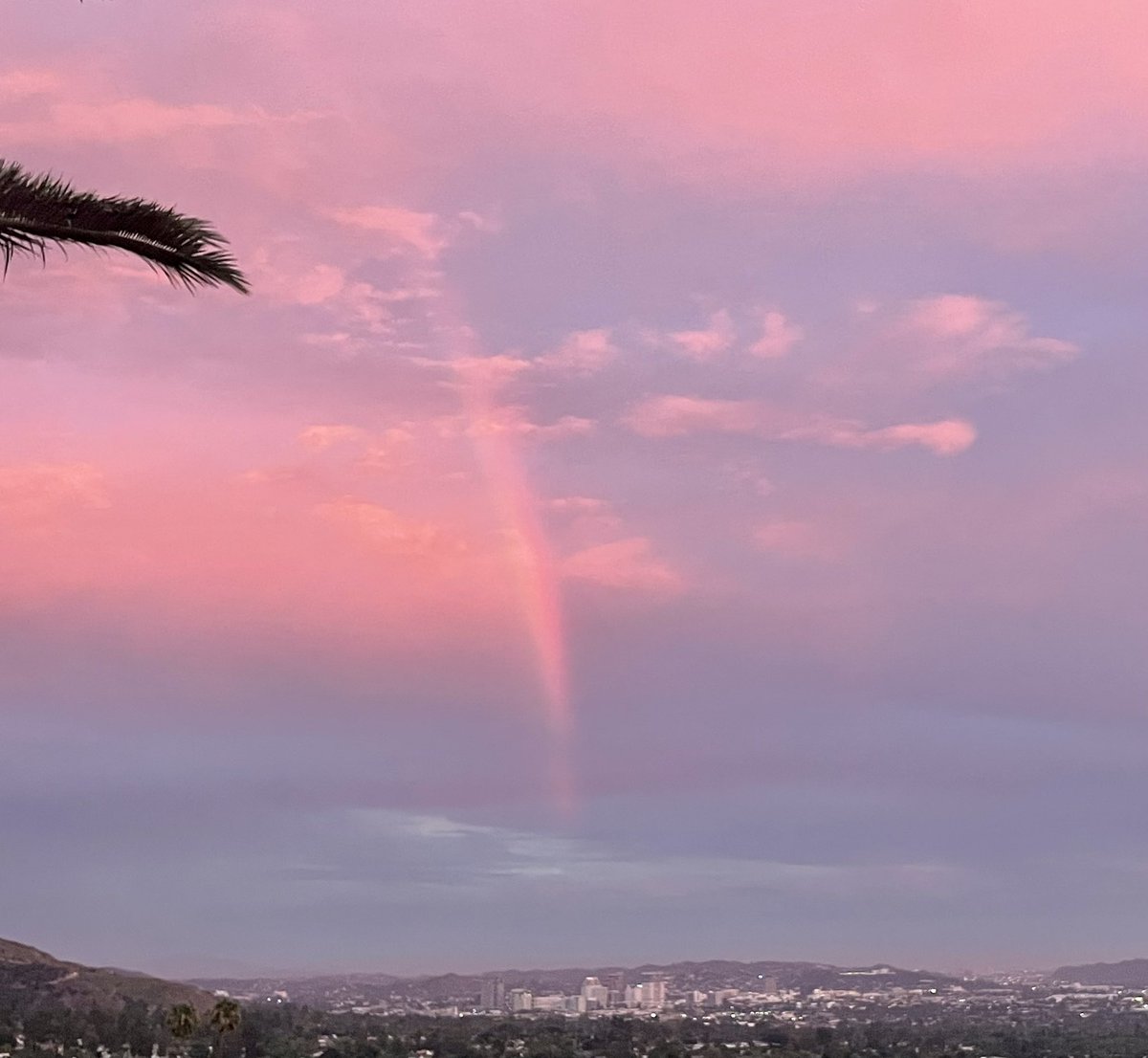 Neat 🌈 sighting just now at sunset. Unexpected, not to mention since it didn’t rain. Lasted only a couple minutes, put a smile on our face. Wishing good luck to all 🍀