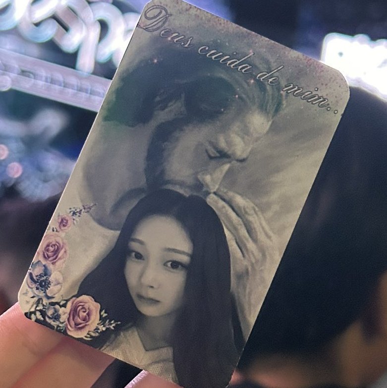 npomvtt's tweet photo. A GISELLE COM O CARD DE JESUS CRISTO 

#SYNK_HYPERLINEinSaoPaulo https://t.co/vEWdOWVDm9