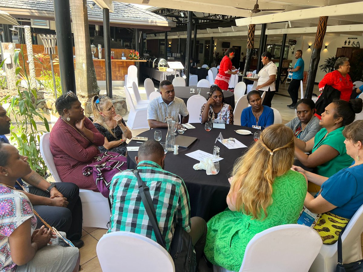 Ocean Offices, Professors and students from #PNG #Vanuatu #Solomons talking today at @spc_cps #PCCOS Ocean Science Conference to @MFATNZ and @niwa_nz about how to access direct science support from NZ to help build hard science and research competencies at local levels, need help