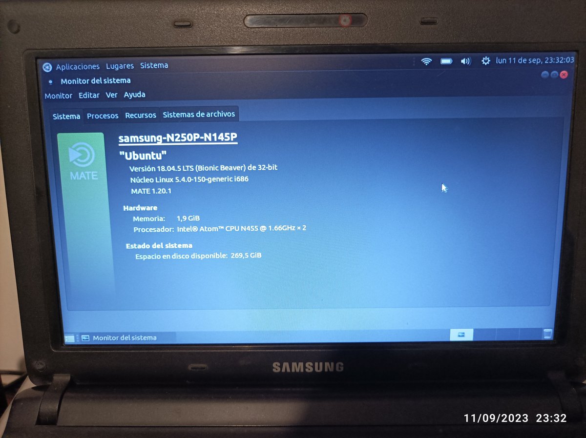 dlopez_1992's tweet image. Dándole &quot;nueva vida&quot; a un #netbook #Samsung antiguo 💻

#Windows 7 Starter 32 bits, reemplazado por #UbuntuMATE 18.04.5 LTS (Bionic Beaver) de 32 bits