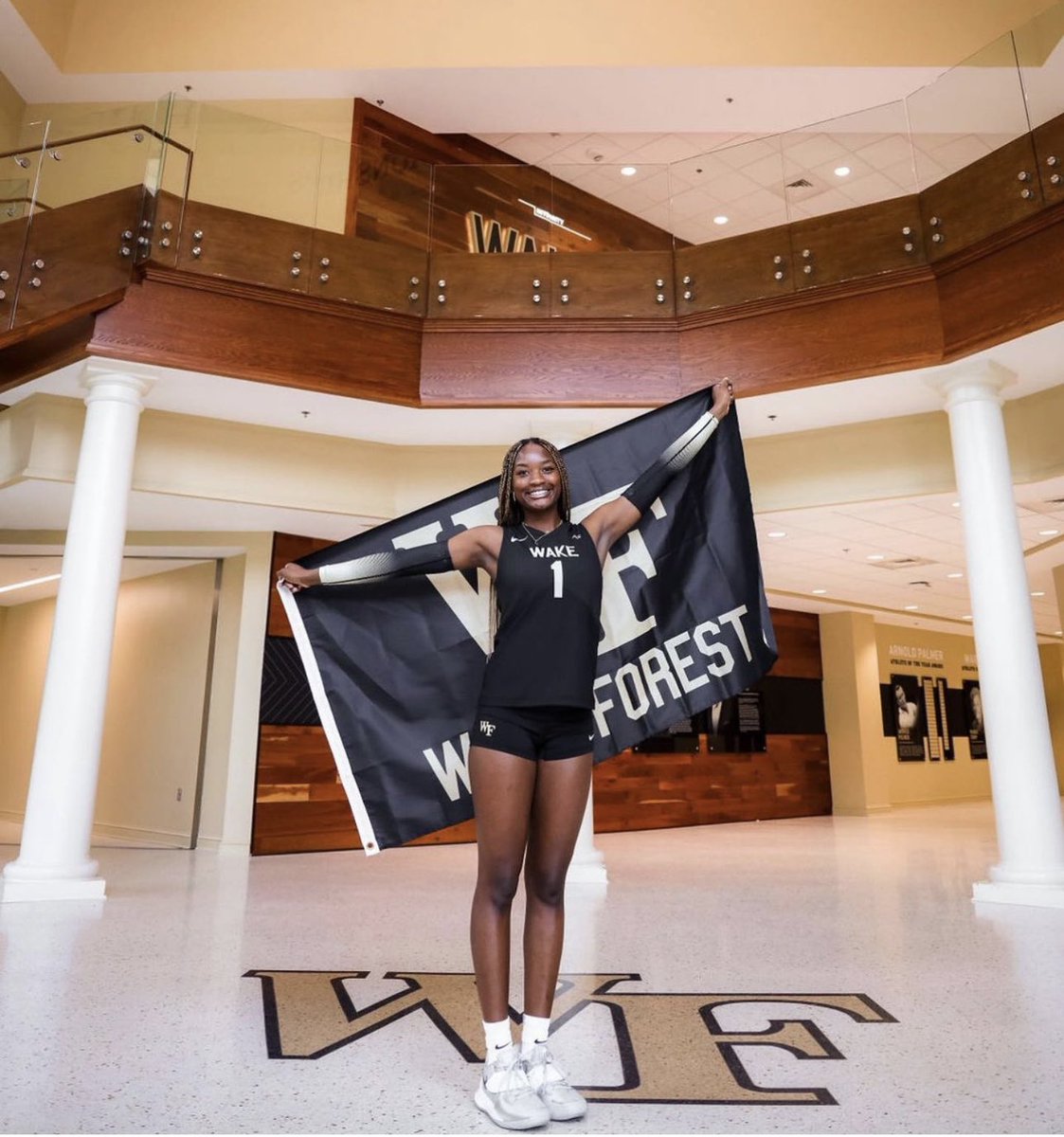 What a huuuuuuge verbal for <a href="/WakeVolleyball/">Wake Forest Volleyball</a> landing Texas high-riser <a href="/bailey_warren2/">Bailey Warren</a> she caught our eye at the NIT and kept showing out all club season long. <a href="/HoustonSkyline/">Houston Skyline</a>