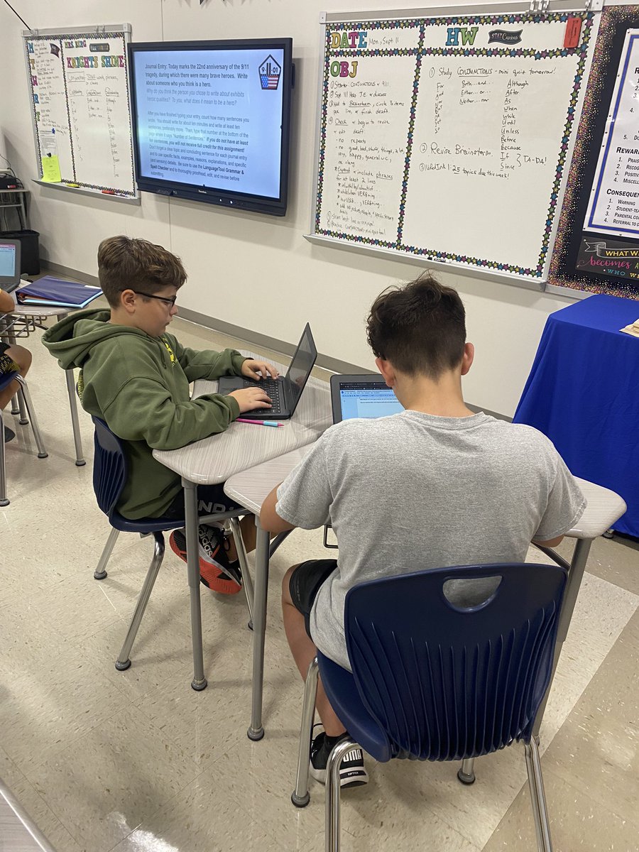 Kelly Berg Canon-McMillan Middle School tweet media