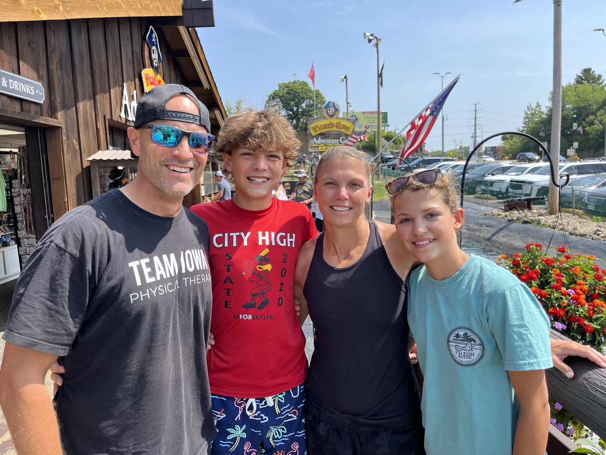 Teesa Vitense tweet media