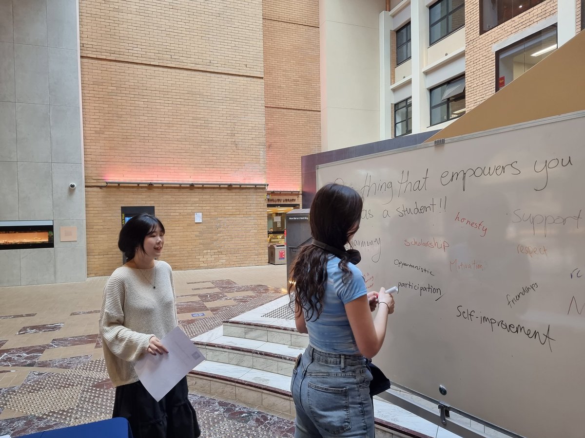 waj_aay's tweet photo. We are talking about
#SaPRT2023 #SaPRT23 & 'Dean for the day competition'at Arts West Atrium. Join us. @UniMelb @ArtsUnimelb #studentaspartners https://t.co/MLhkpq6JyE