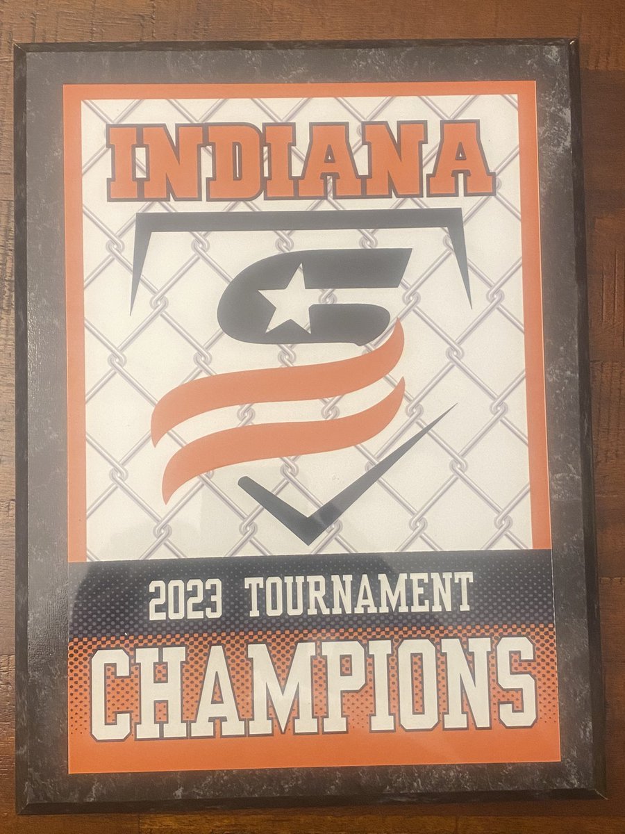 Indy Edge CHAMPIONS! 💪💪💪💙💛💙💛🏆 🏆 🏆 Hope y’all didn’t miss out. Bloomington this weekend. See you there! Day stats: 24 RS, 5 given up.  .446 team Ave.  14 SB.  2.06 team era.  9.26 fielding %.  3 caught stealing for 0% stolen bases from all our catchers!  👀 🛑 Whoa.