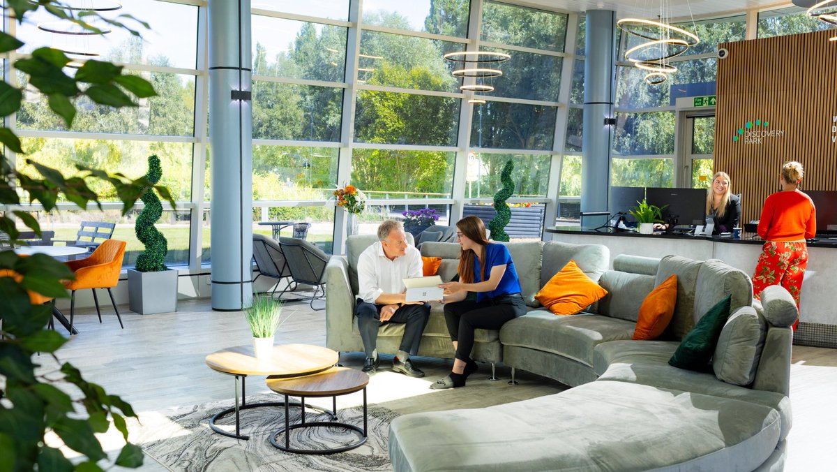 A warm welcome awaits you at Discovery Park! 👋

Our friendly reception team is always ready to greet visitors and assist our valued companies, they're here to make your experience at the park exceptional 🌎

#DiscoveryPark #SciencePark #Support #Team #Greet #Help #LabSpace