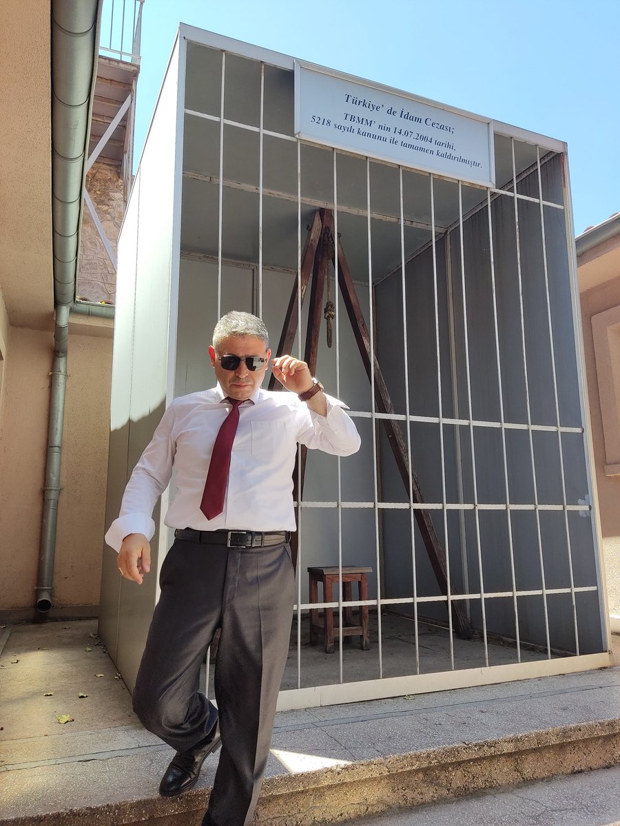 Darbe girişimleri, hukukun üstünlüğüne ve insan haklarına ciddi bir tehdit oluşturur. 
#12EYLÜL