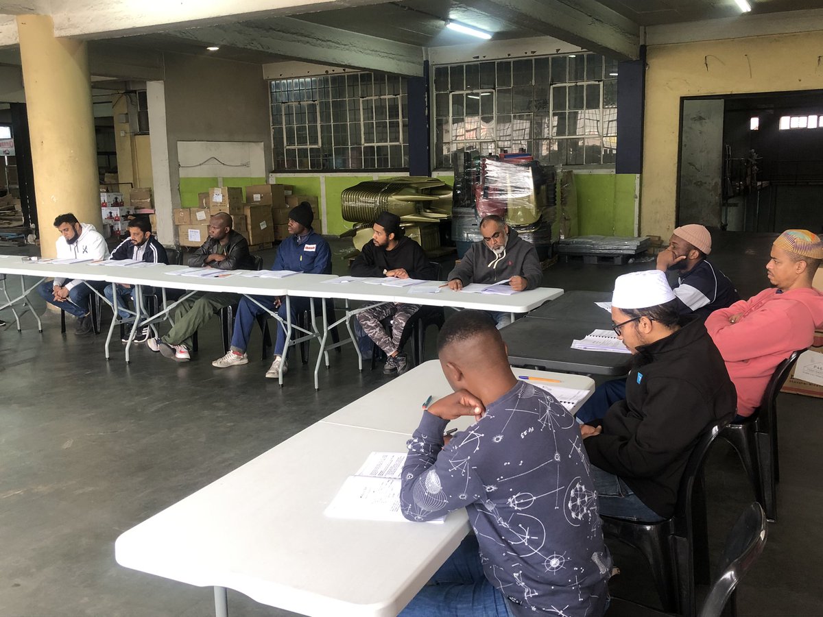 Azania_Academy's tweet photo. First Aid ⛑️ level 1 training for retail client underway.

When will I need this?
As an employer with multiple operations in your business you never know what kind of accident might occur in the mist of all the workplace hazards. You need to have a qualified first aider on-site. https://t.co/Fk3RzEKAHq