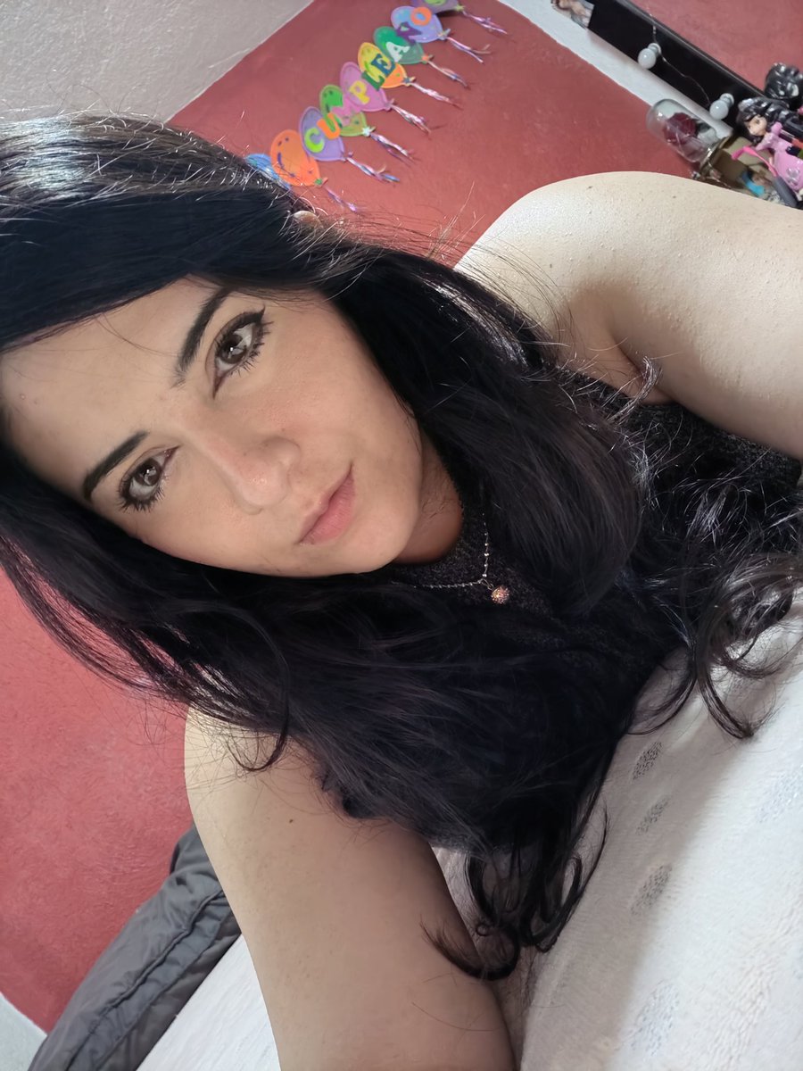 Lizbeth20987's tweet photo. Ya se lavaron los dientes?? 🐢 https://t.co/qKjvBhz549