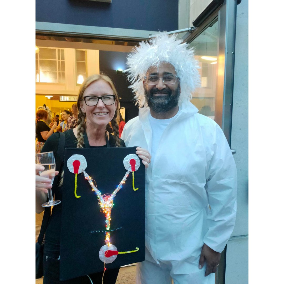 So much fun at the #CMconf2023 drinks! Can anyone guess what Mary and Bob were dressed up as?? <a href="/agigamonth/">My tweeting being</a> <a href="/BobSagoo/">Bob Sagoo</a> 
#fancydress