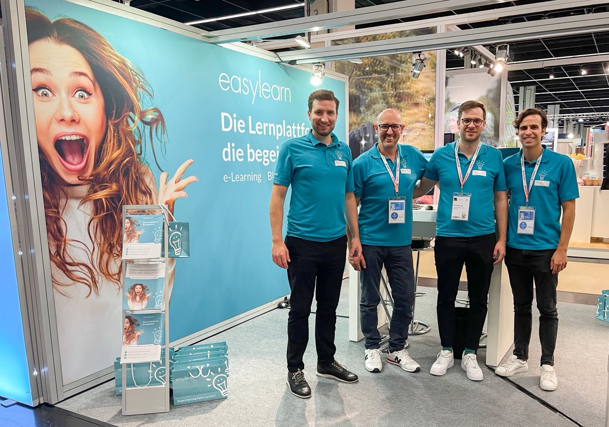 easylearn_ch's tweet image. 𝐙𝐏 𝐄𝐮𝐫𝐨𝐩𝐞 𝟐𝟎𝟐𝟑, wir sind ready zum Begeistern!🚀

Sind Sie auch in Köln? Dann laden wir Sie herzlich ein, unseren 𝐒𝐭𝐚𝐧𝐝 𝐋.𝟐𝟖 in der 𝐇𝐚𝐥𝐥𝐞 𝟓.𝟏 zu besuchen. 

Unser Team stellt Ihnen unser #LMS gerne bei einer persönlichen Demo vor.💡
 
#ZPEurope