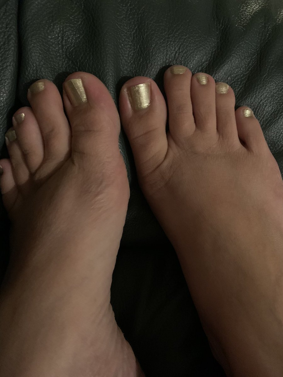 Peachy Feet tweet media