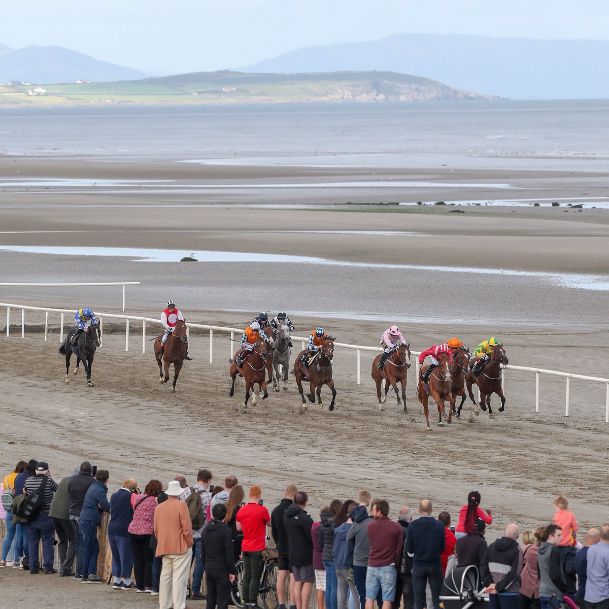 Sum up racing at Laytown in one word 👇