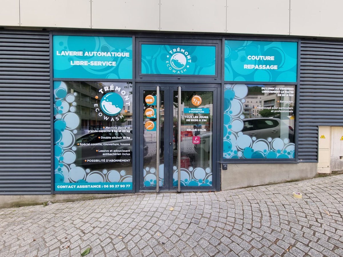 FleuryEnseignes's tweet image. Découvrez la nouvelle laverie de Clermont-Ferrand : Tremont Eco Wash !

Merci à eux de nous avoir confié la création, fabrication et pose de leur vitrophanie.

#fleuryenseignes #enseigne #devanture #vitrophanie