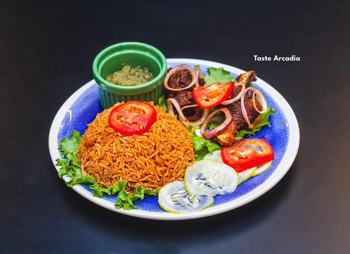 Taste_Arcadia's tweet photo. Bless your tummy today with a delectable Jollof rice with chicken from our kitchen. 

Bon Appetite 🎉

Locate us at East Legon Nii Obodaifio Street

Call us on 0596045142

#tuesday #tastearcadia #viral2023 https://t.co/2UGPsa9fGu