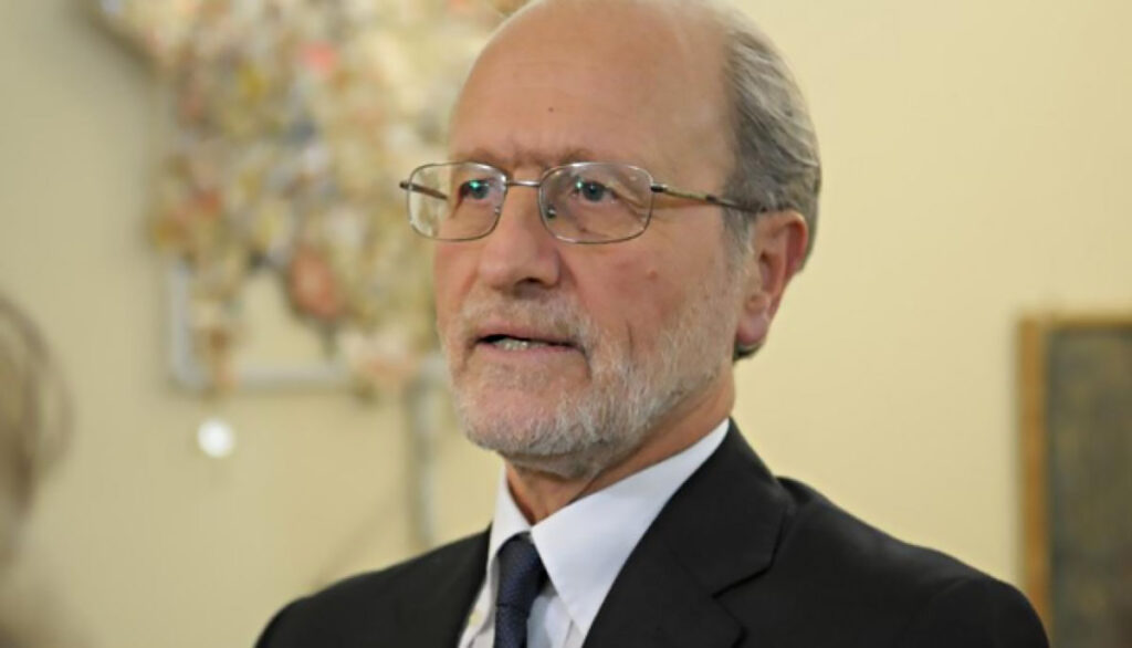 ScuolaSantAnna's tweet photo. Su #Tech4Future Paolo Dario, professore emerito di Robotica Biomedica @ScuolaSantAnna, intervistato da @AndreaBallocchi, ripercorre i passi principali della #BioRobotica e anticipa gli obiettivi del futuro in cui i #robot aiuteranno sempre più le persone.
https://t.co/THQWaidpsg https://t.co/7RTwFlS3ex