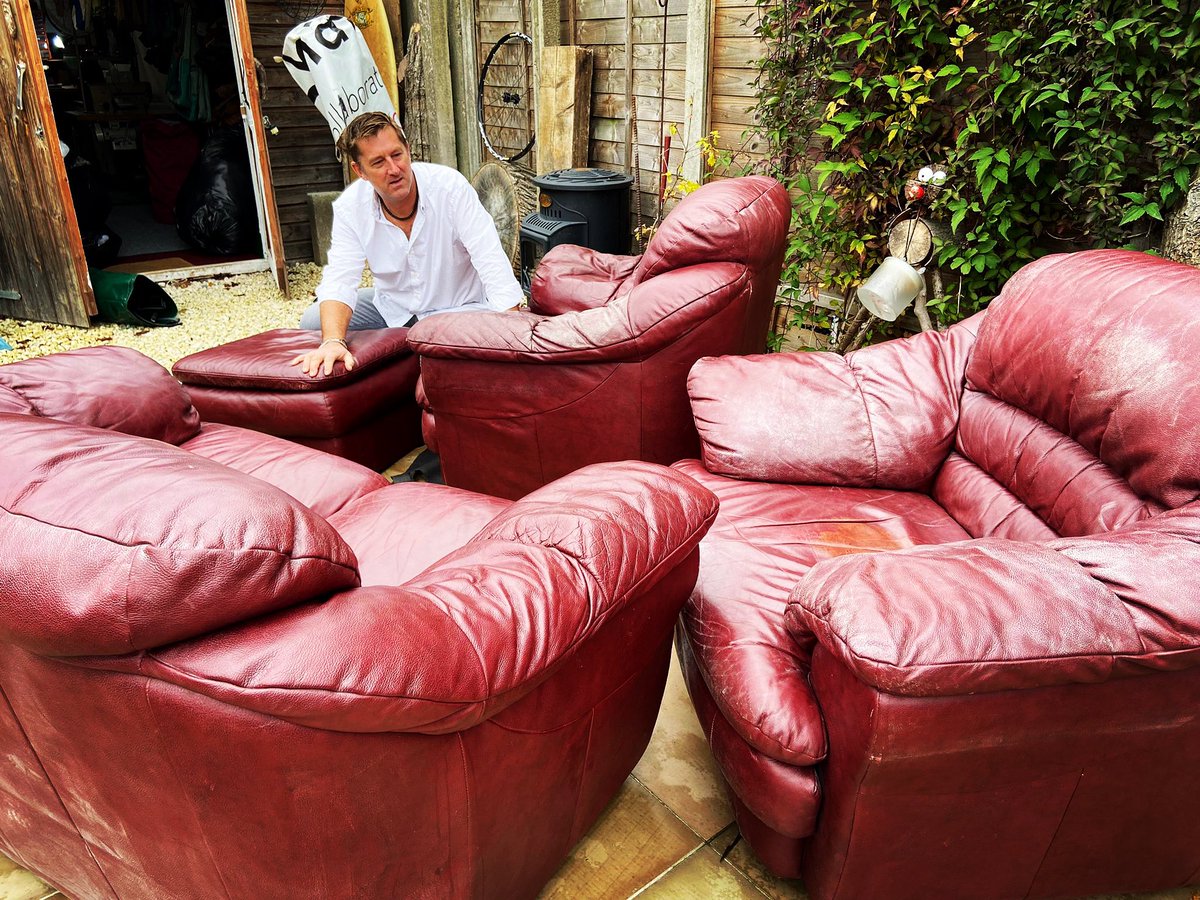 theneilwragg's tweet photo. This is a lot of leather not going into landfill now #avoidwaste #ecofashion https://t.co/Yoid3qbvfE