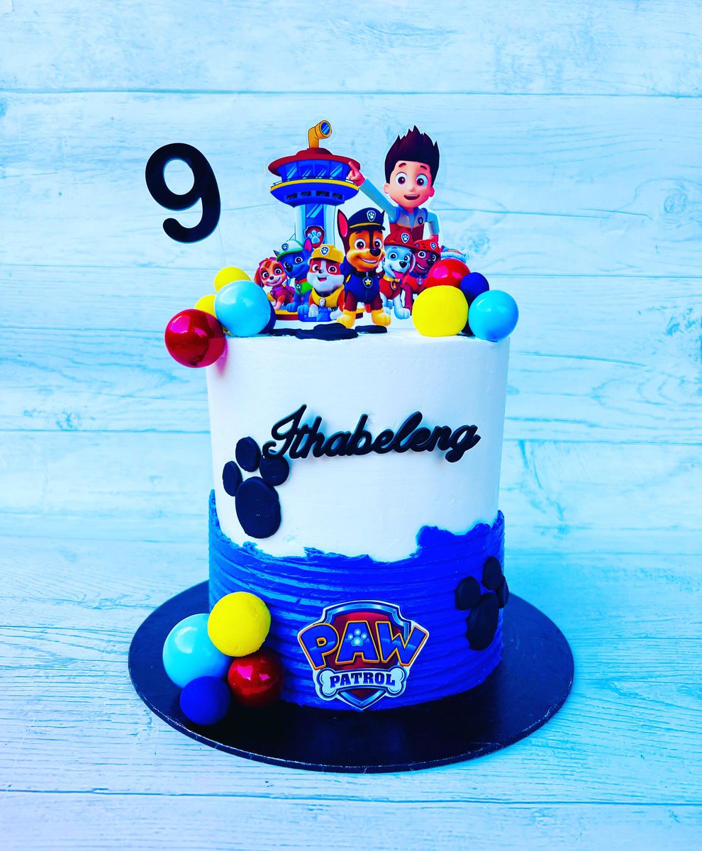 Conniescouturecakes tweet media