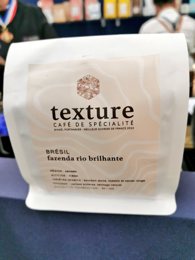 Atelier #espresso, Sébastien Gaudard qui présente son prochain café (et sa tarte café), association #cafe #fromage #pain avec Panevivo <a href="/farano/">Adriano Farano</a> Texture cafés &amp; Laetitia Gaborit #mof #fromage au pariscoffeeshow <a href="/collectif_cafe/">Collectif Café</a> #pariscoffeeshow