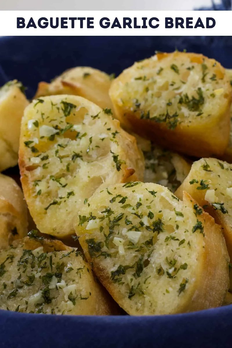 How to Make the Best Baguette Garlic Bread ⇣ mindyscookingobsession.com/how-to-make-th… This is our favorite bread to put with any pasta recipe! Good with soup too, takes just a few ingredients and is ready in about 20 minutes. #baguette #garlicbread