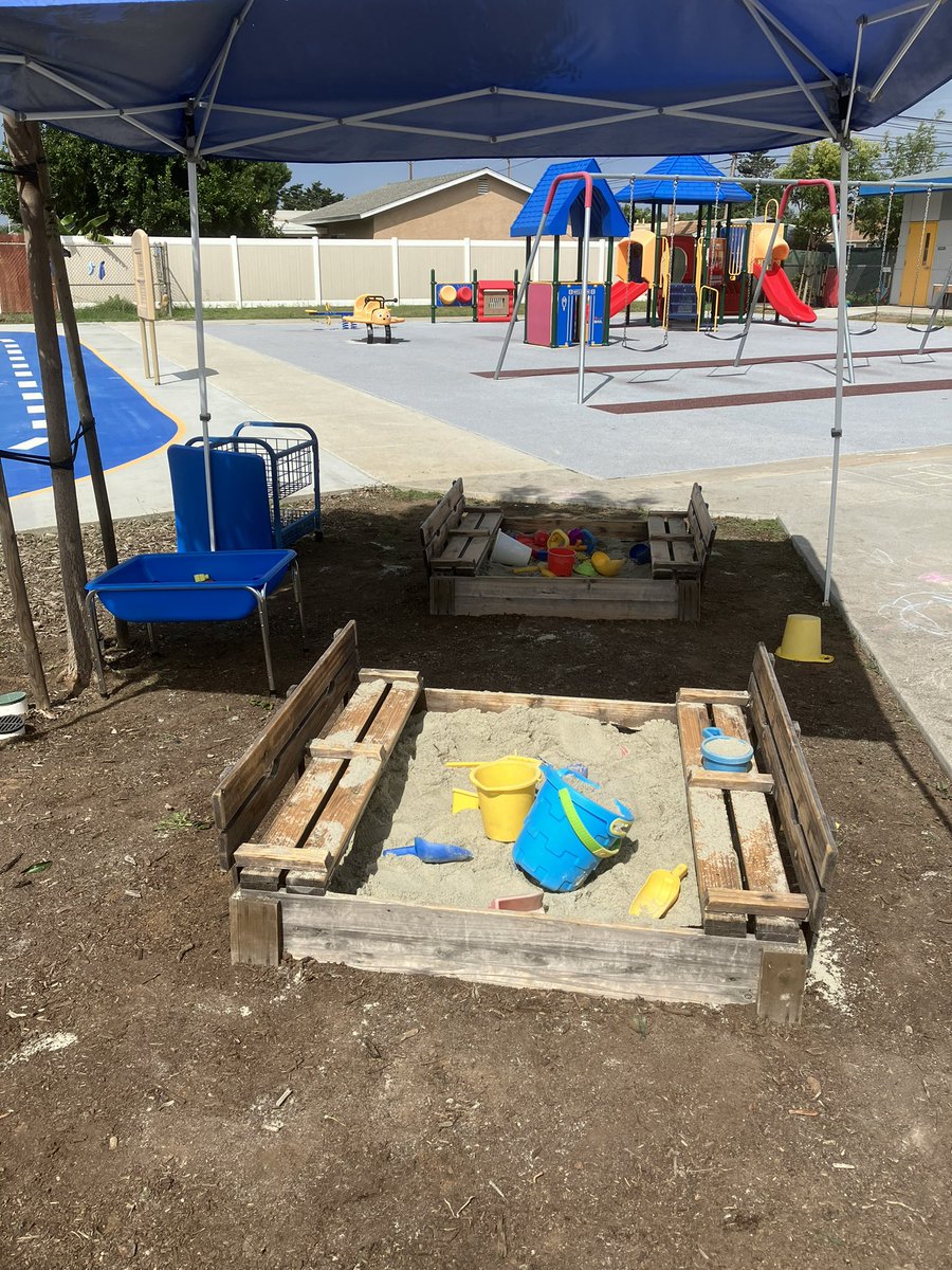We appreciate JimBob for moving the sandboxes to the new location. Thank you to our maintenance team for delivering sand. Our students had a fantastic day of building and playing in the sand. 🏜️#earlychildhoodeducation #levelupsbusd #VIPVillagePreschool