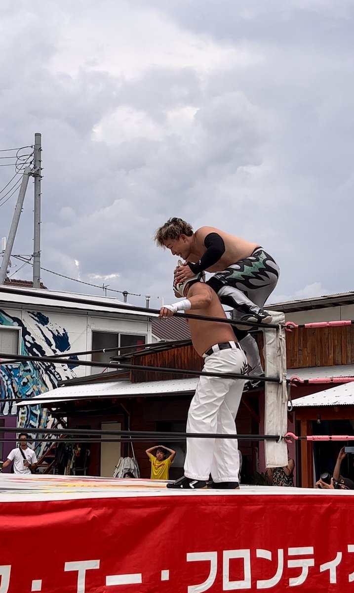 saji_hi1103's tweet photo. #UNITYKIX
#大阪プロレス
松房選手の猛攻集🐉⚡️
ほんと、試合中に楽し���うな表情されてるとこちらもワクワクします☺️
我龍天睛は空が良く似合う💓 https://t.co/37CP1dzk0A