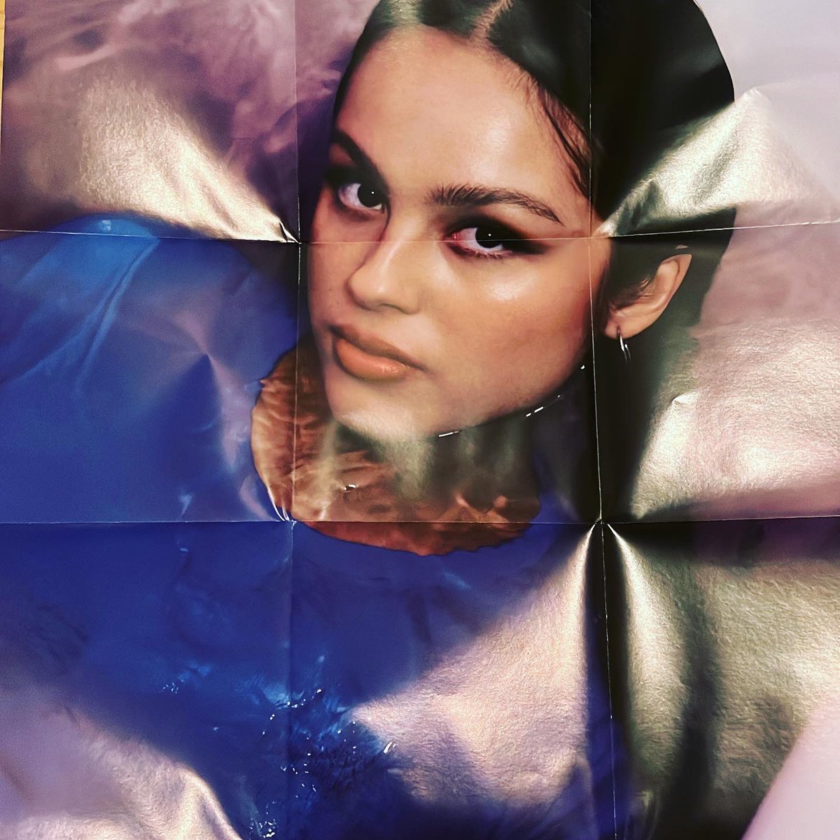 BionicJen77's tweet image. 👄 Adding @oliviarodrigo ‘s new album “Guts” Target Exclusive Alternative cover on cd 💿 to my collection . 
#oliviarodrigoguts #oliviarodrigo #targetexclusive  #cdcollection