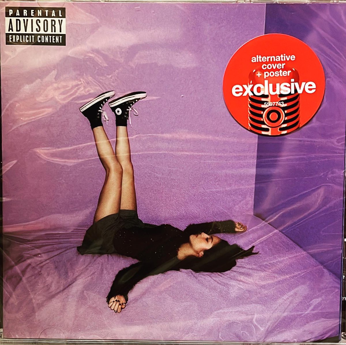 BionicJen77's tweet image. 👄 Adding @oliviarodrigo ‘s new album “Guts” Target Exclusive Alternative cover on cd 💿 to my collection . 
#oliviarodrigoguts #oliviarodrigo #targetexclusive  #cdcollection