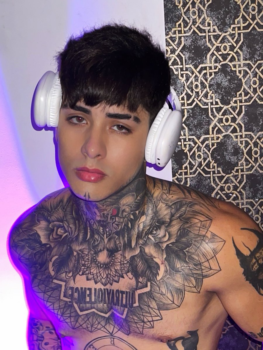 brunobeliel_BB's tweet photo. Con esa carita hago maldades 🫣 https://t.co/ZfRWwxSLPL 🔥 https://t.co/gvThkVptWb