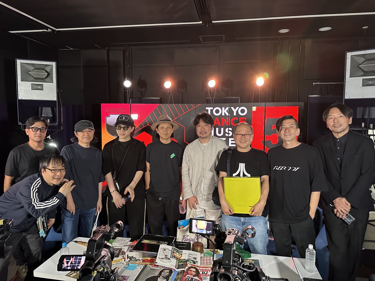 K_Ishii_70Drums's tweet photo. 『KI30 x #TDMW x @DOMMUNE』、ご視聴ご観覧ありがとうございました！駆け付けてくれた親愛なるアーティスト、DJ、関係者の皆さん、 @NazChris_dj ＆ @watusi_coldfeet さん、宇川さん、ありがとうございました！とても楽しく嬉しい時間でした。これで30周年の残り数ヶ月もしっかり頑張れそうです。 https://t.co/SuXzhoTkes