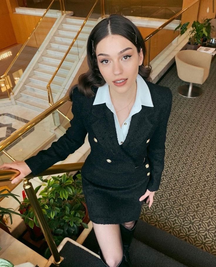 adiorxeve's tweet image. what a pleasant day to greet each of you who pass through this little ship i am abroad— i, Guinevere Ecrin, am offering you a great affair to bind an endless friendship as we sail along the shores with exciting chatters to the west of the world, so, should we? #openfollow