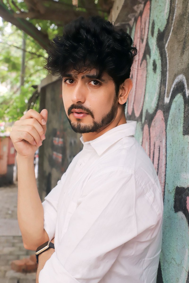RahulPatyal9's tweet image. Ek tu e hai, Dil ne Jisse har dum apna maana 
💫
#rahulpatyal 
#modelface #model #modelshoot #shooting #modeling #modelsearch #delhimodel #mumbaimodels #portfolio #portfolioshoot #stylefashion #style #eyelook #sideprofile #chandigarhmodels #looks #faceoftheday #handsomeboy