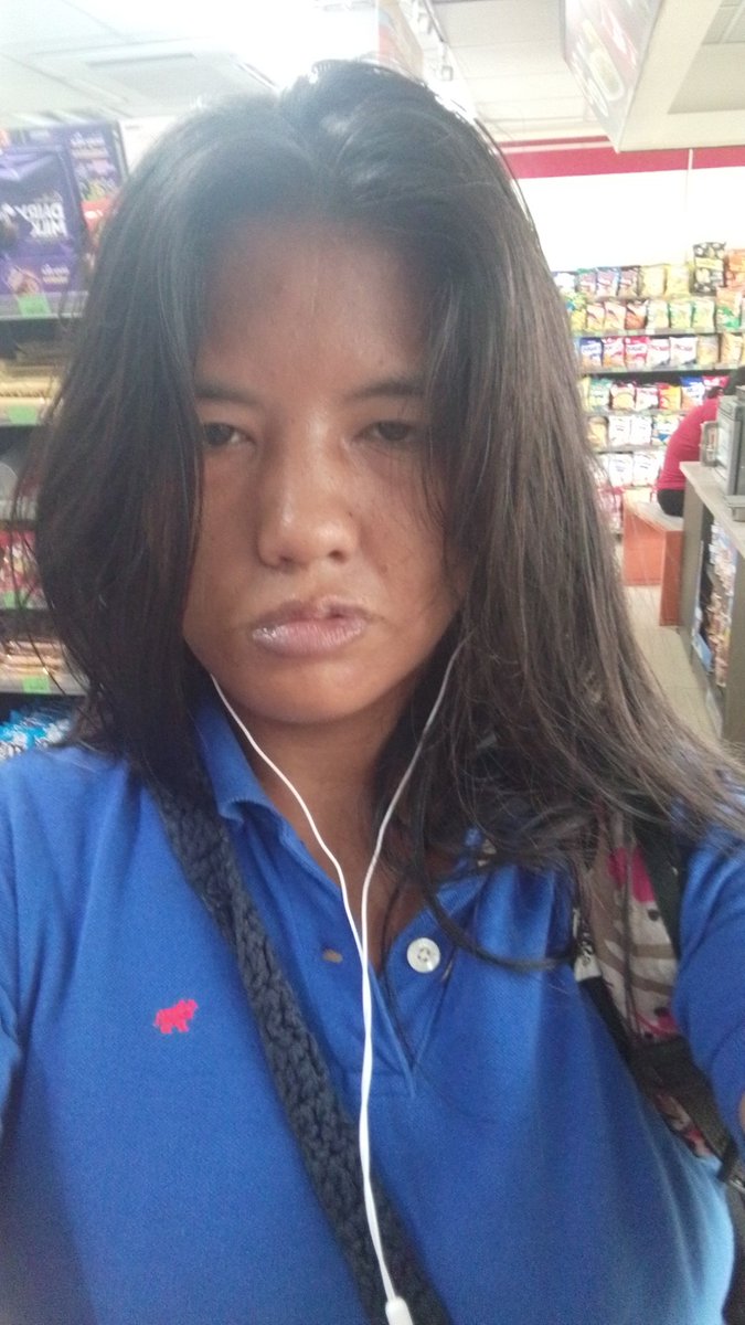 Pinagtatawanan lang kayo nila  😂😂😂😂