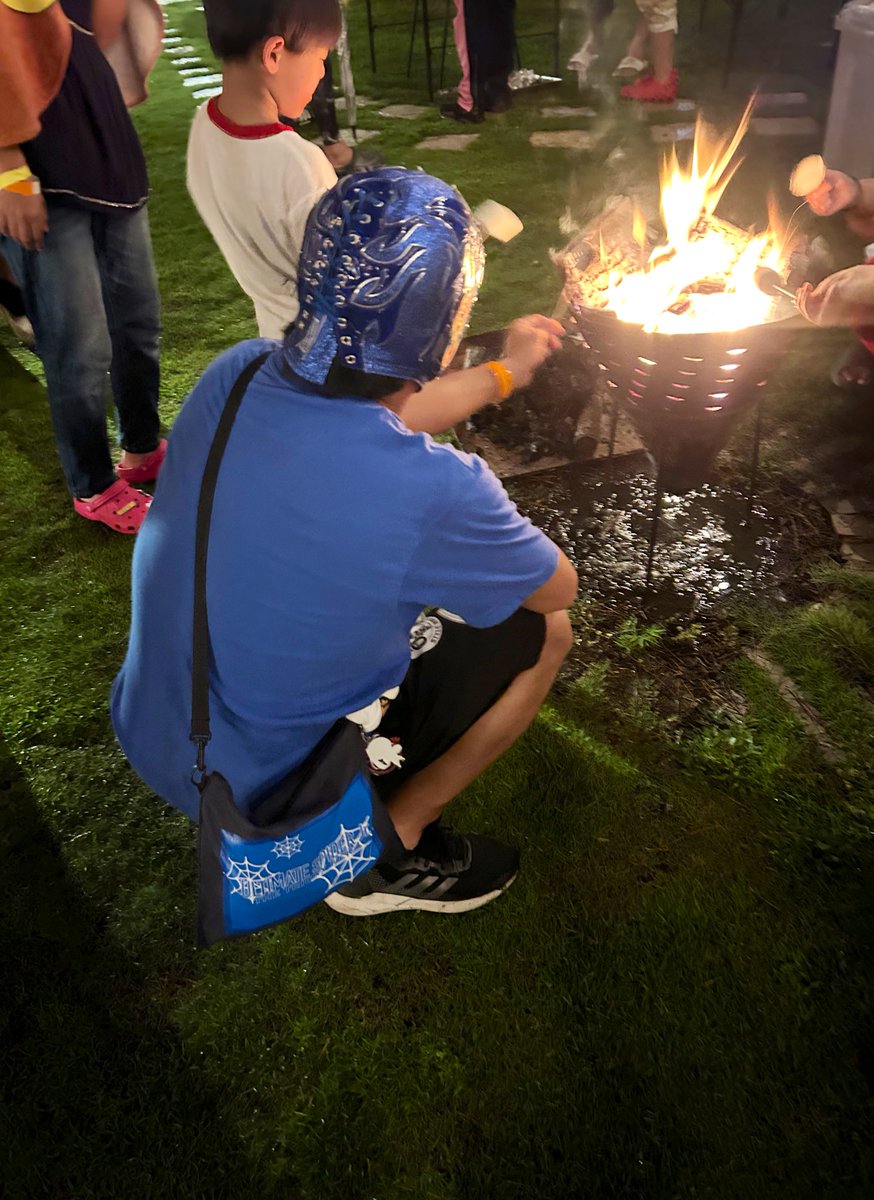 saji_hi1103's tweet photo. #UNITYKIX
#大阪プロレス
BBQ🍖
ビリーさん&スパさん💓
大好きな選手の方々とBBQ囲んでるって凄い状況!
幸せすぎる時間です(*∩´꒳`∩*) https://t.co/rQN1r2nEXi