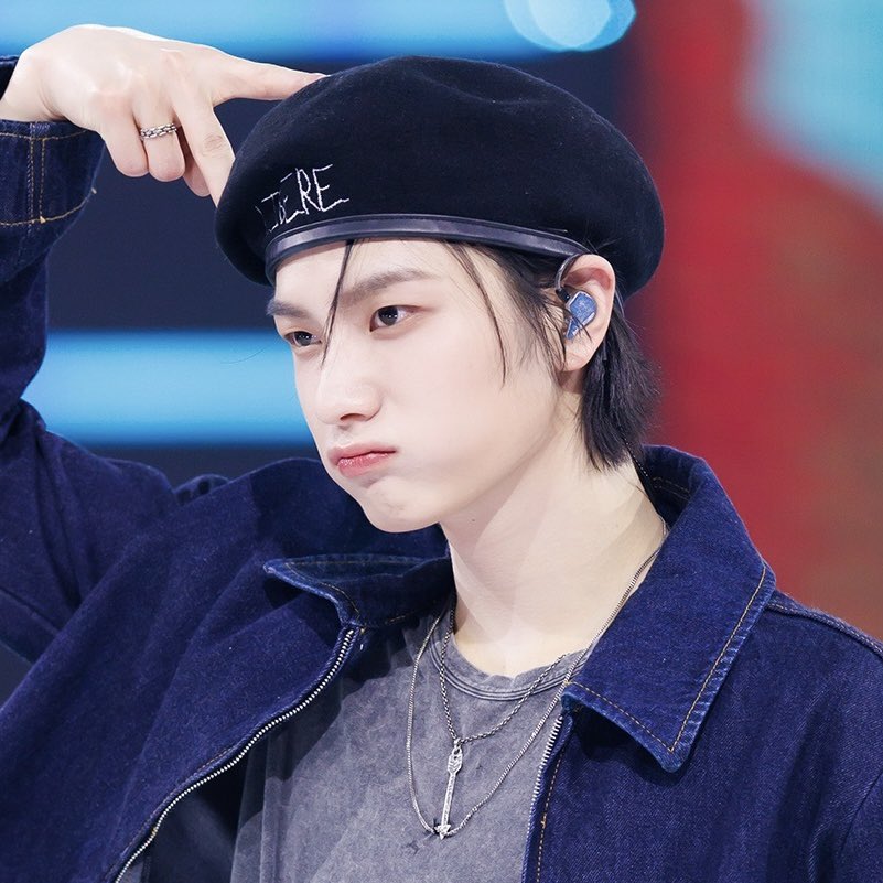 sungnyang__'s tweet image. 성호 덕질이 재밌는 이유

이건 성호고                                 이것도 성호임