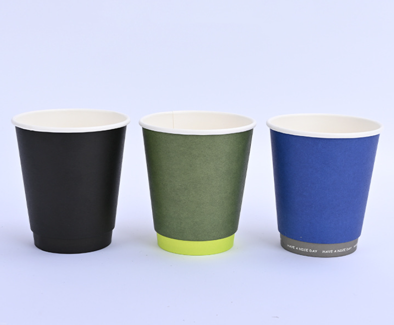 Aqhxolivia's tweet image. 🌿♻️ Double-layered and recyclable, our disposable paper cups come in three stylish colors: green, white, and black. Elevate your sip with our environmentally-friendly choice. 🌍🥤 #DisposableCups #Sustainability