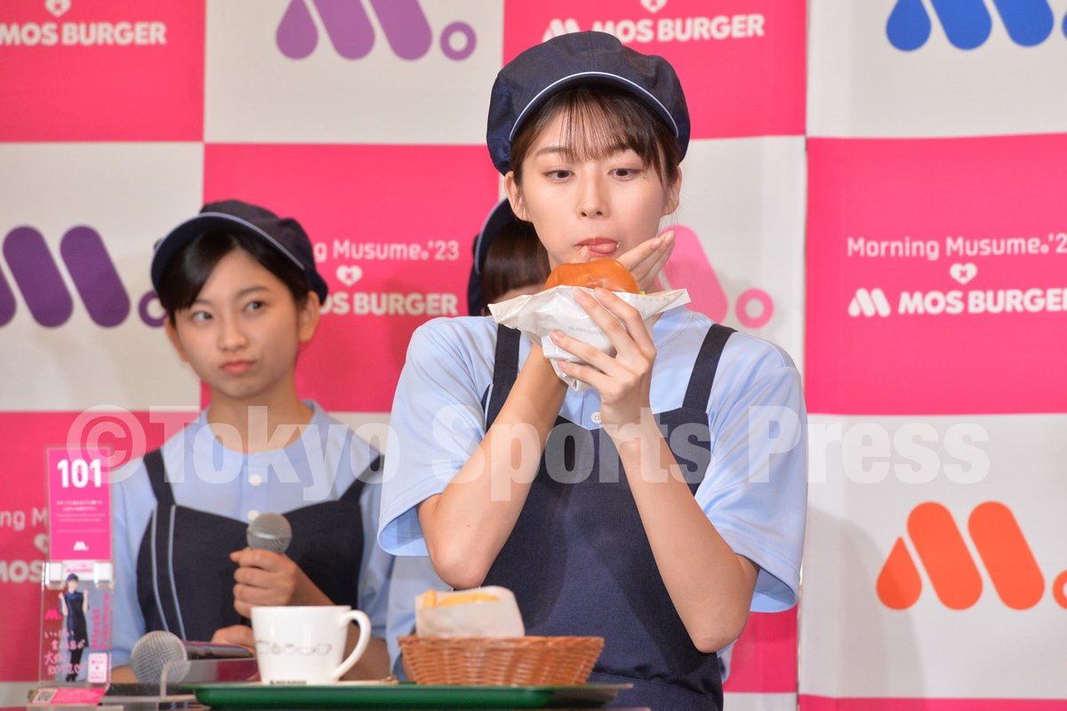 芸能】「モーニング娘。'23」がモスバーガー制服で登場 新加入の