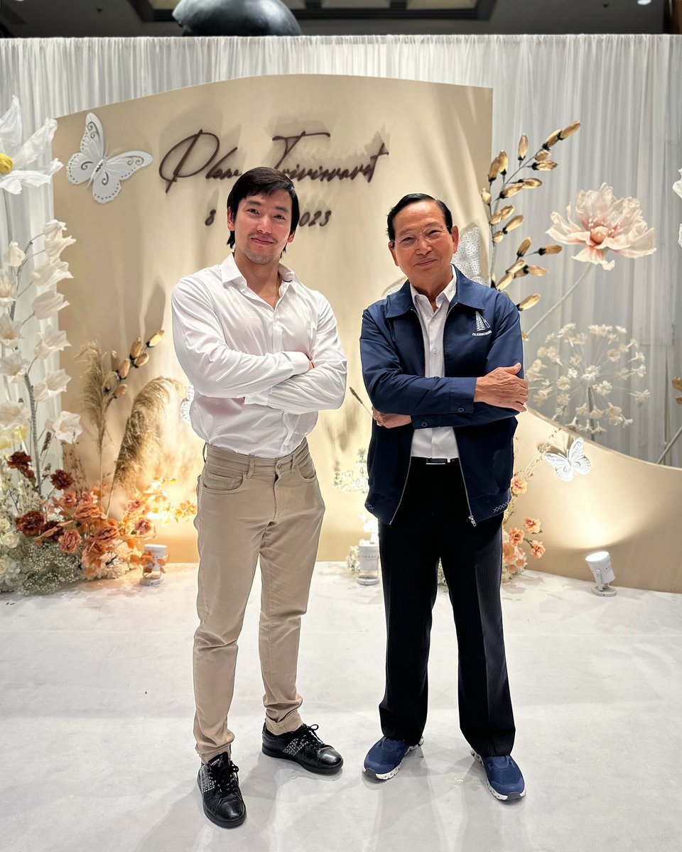 JoeTrivisvavet's tweet photo. HBD to Dad😃🎉🎉🎉#ชการช่าง #chkarnchang #ckgroup https://t.co/FAIr3VM0I2
