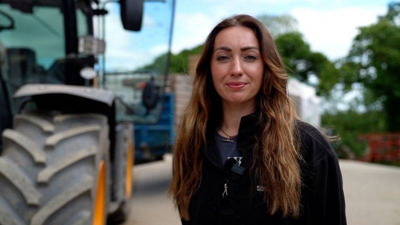 fpcfreshtalk's tweet photo. Farmers 'struggling' to recruit harvest workers: https://t.co/3EPuOBQ2KA #Freshtalk #Growers #SeasonalWorkers https://t.co/KnwktSKD1u