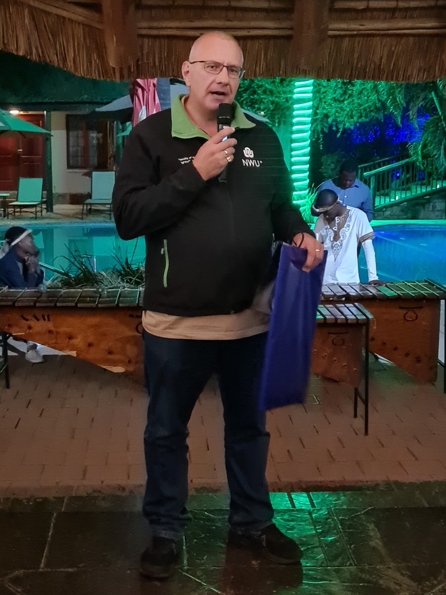 The 54-year-old NACA, with reps from 90+ SA institutions &amp; 10 universities, proudly awards Prof Stuart Piketh the Golden Award. His dedication &amp; pioneering research embody our commitment to clean air. #CleanAirForAll #NACAGoldenAward #NACA2023