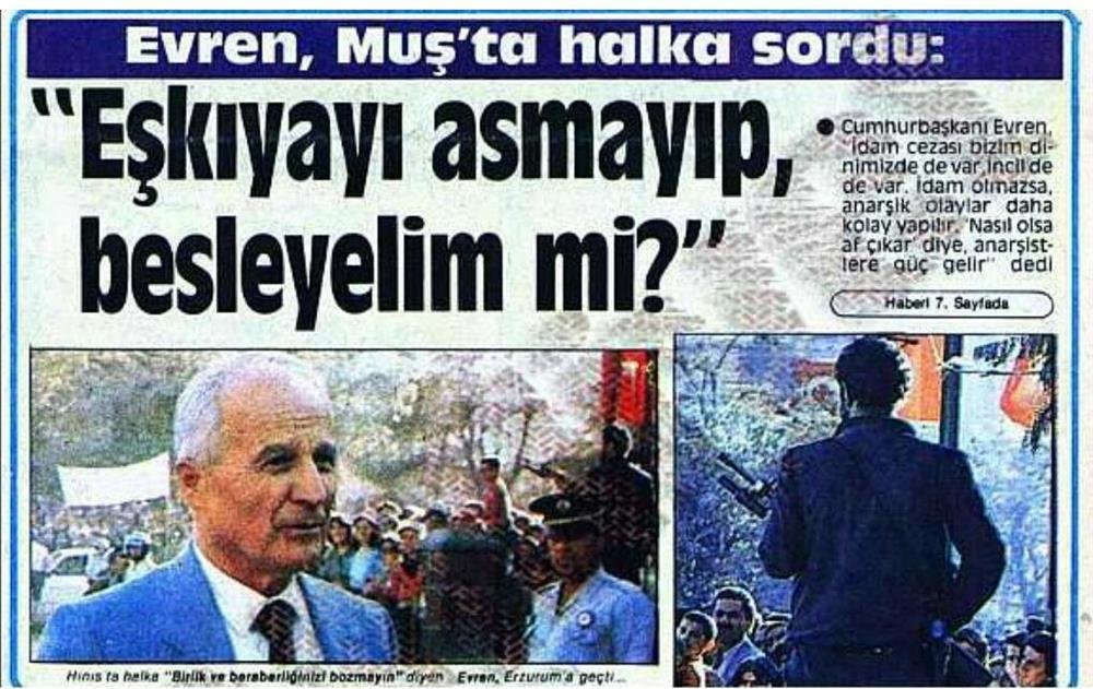 12 Eylül'ün gölgesinde bir futbol sezonu.
Kenan Evren liderliğindeki darbenin karanlığında günlük hayatına devam etmeye çalışan bir ülke.
"İlginç Bir Sezon: 1980-81" Hakan Kulaçoğlu'nun kaleminden, Hayal Yayınları'ndan..

#12Eyluel 
#12Eylül 
<a href="/hayalyayinlari/">Hayal Yayınları</a>