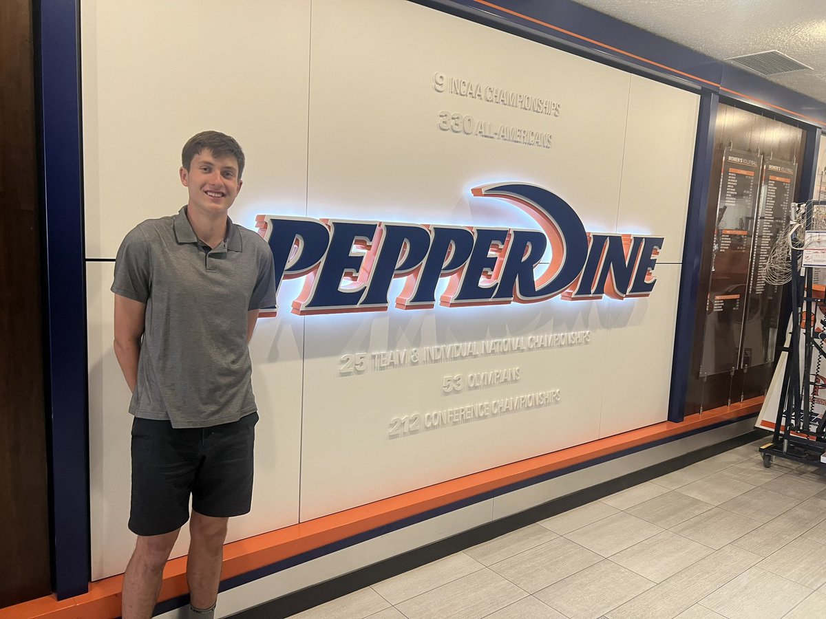 Ryan_Enos32's tweet photo. Blessed to receive an offer to Pepperdine University @PeppVolleyball https://t.co/0JajBLs5IZ