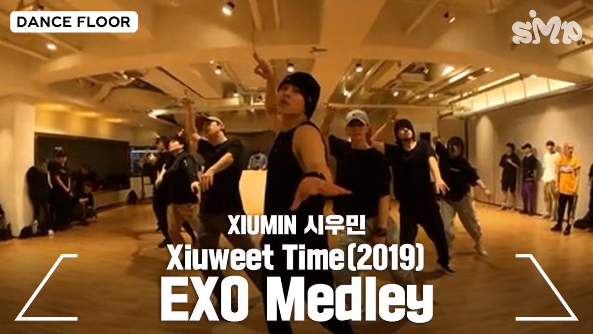 EXO tweet media