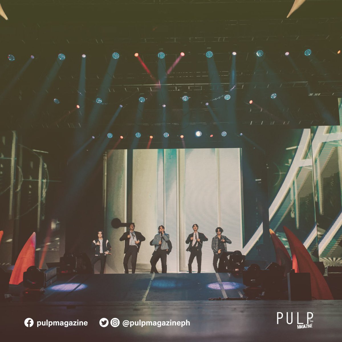 PULPMagazinePH's tweet photo. Shining brightly amidst the eerie ambiance of the night, PENTAGON consistently delivers powerfully evocative performances, leaving PH UNIVERSE in awe.
#PENTAGON #LiveLoud #PULPMagazine #SpecialEditionMiniPosterIssue2023 #IssueNo206 https://t.co/4C6b1dxUko