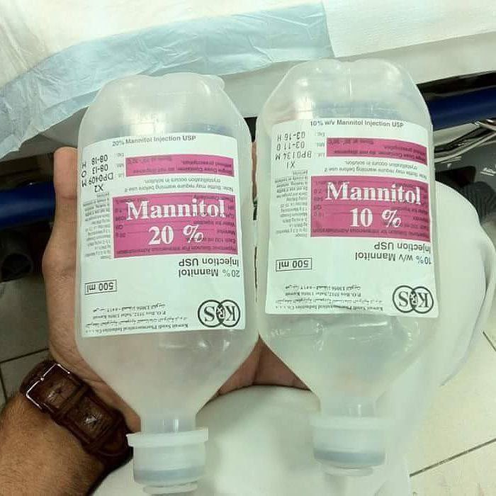 Nurse_220's tweet photo. #mannitol 20%
🔹هو يعتبر diuretic او osmotic diuretic
🔺يعطى عن طريق الI.V infusi او شرب orally.
نأتي نوضحة كالتالي :-👇
1- يعطى على الوزن في حالة I.V infusion او mannitol vial ويوجد فيه حجمان %10 ، 20%
ويعطى في حالة:-
Icp (intracranial pressure) ,
لان يعمل على تقليل الضغط الدماغي
او في حالة CVA ويعطى لتحسين عمل الكلى وطرح urine والمواد السمية والحفاظ على تدفق البول لدى مرضى الفشل الكلوي
2- يعطى orally لمنع الامساك لانه يعتبر ملين ويزيد نسبة السوائل لطرح الفضلات لنفس نوع mannitol
📍يعني يعطى عن طريق الوريد والفم