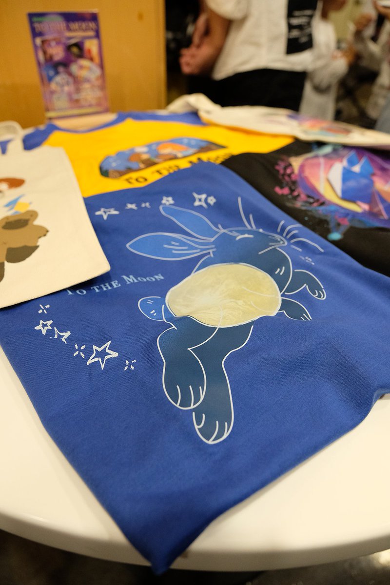 Reives_Freebird's tweet photo. < 48 hours left until To the Moon: Bestest Memories Kickstarter ends!
https://t.co/iR2mZcxcno

Thank you to all the supporters, and here're some previews of the rewards we've got to show recently c: https://t.co/z3BfjQQ7Xb
