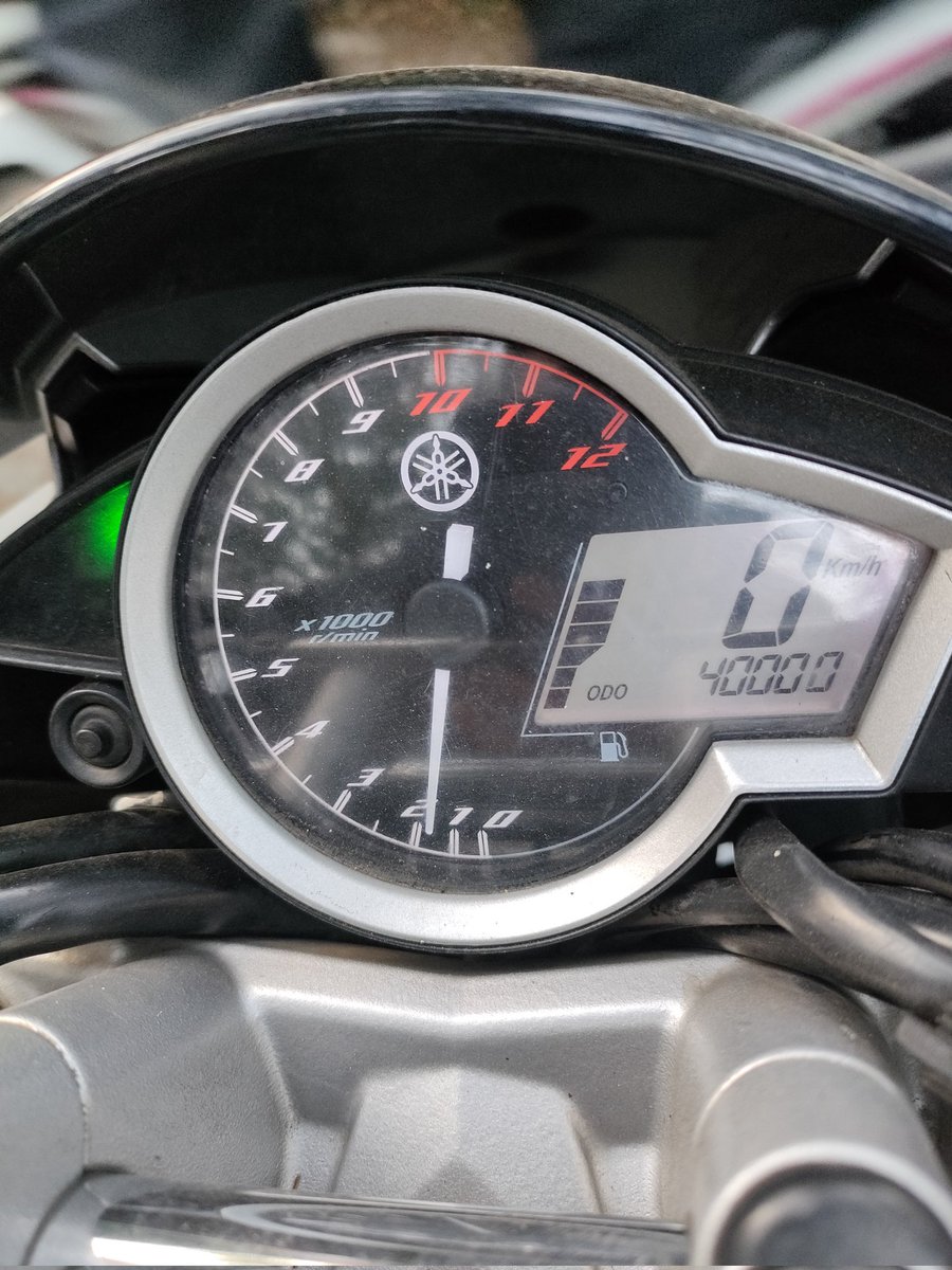 hryntoniii's tweet photo. jual nih vixion 2015 
Pajak hidup ngga pernah telat
Kaleng panjang sampai 2025
Plat daerah R (Jawa tengah)
Barang di jamin bagus cek sendiri di tempat
Domisili sedang di Bogor
TT/BT sama metic juga bisa deh asal cocok
#jualbelibogor#vixion#R#Bogor#purwokerto#jualbelimotor https://t.co/671eAVwTVV