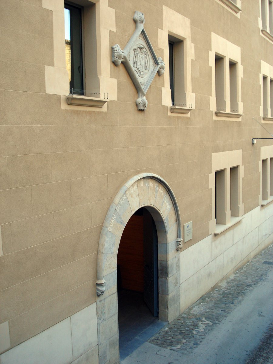 Avui a la <a href="/UdGEducacioPsic/">Facultat Edu. Psico</a> comencem les primeres sessions d'acollida a l'alumnat de 1r curs del grau en Treball Social.
Benvinguts i Benvingudes al nou curs 2023-2024!
udg.edu/ca/fep/faculta…