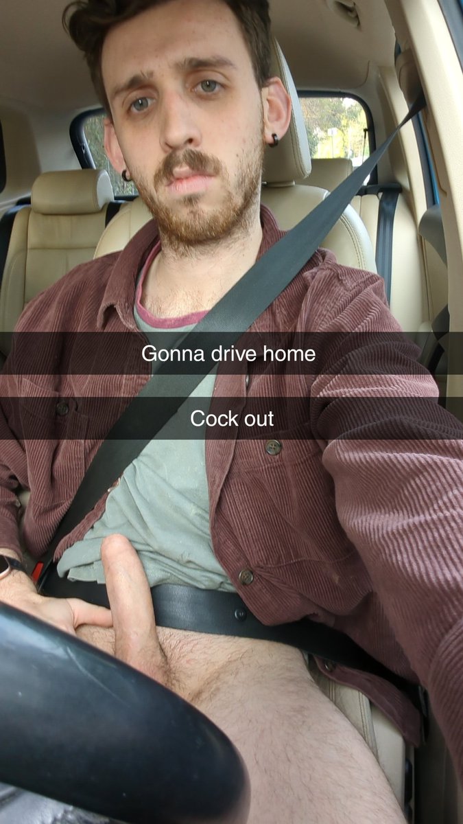 tom__sca172's tweet photo. Post work horny. Let's be a bit cheeky in peak hour traffic #bator https://t.co/gozNiLjvXh